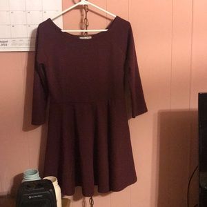 Cute burgundy short long sleeve dress